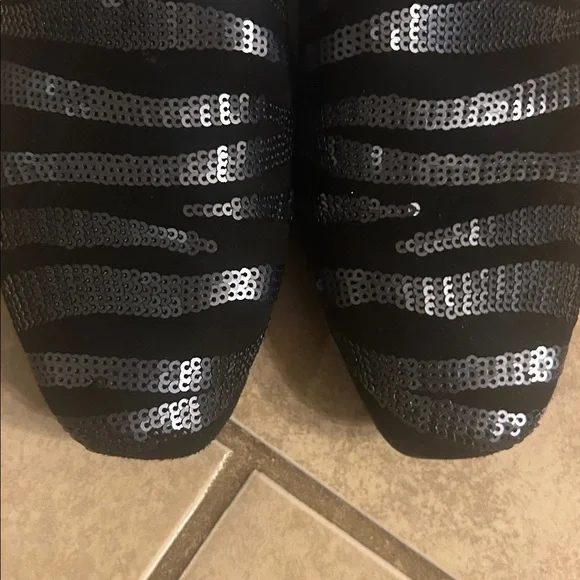 Jimmy Choo 7.5 black velvet with navy sequins gold inside loafers - Picture 7 of 12